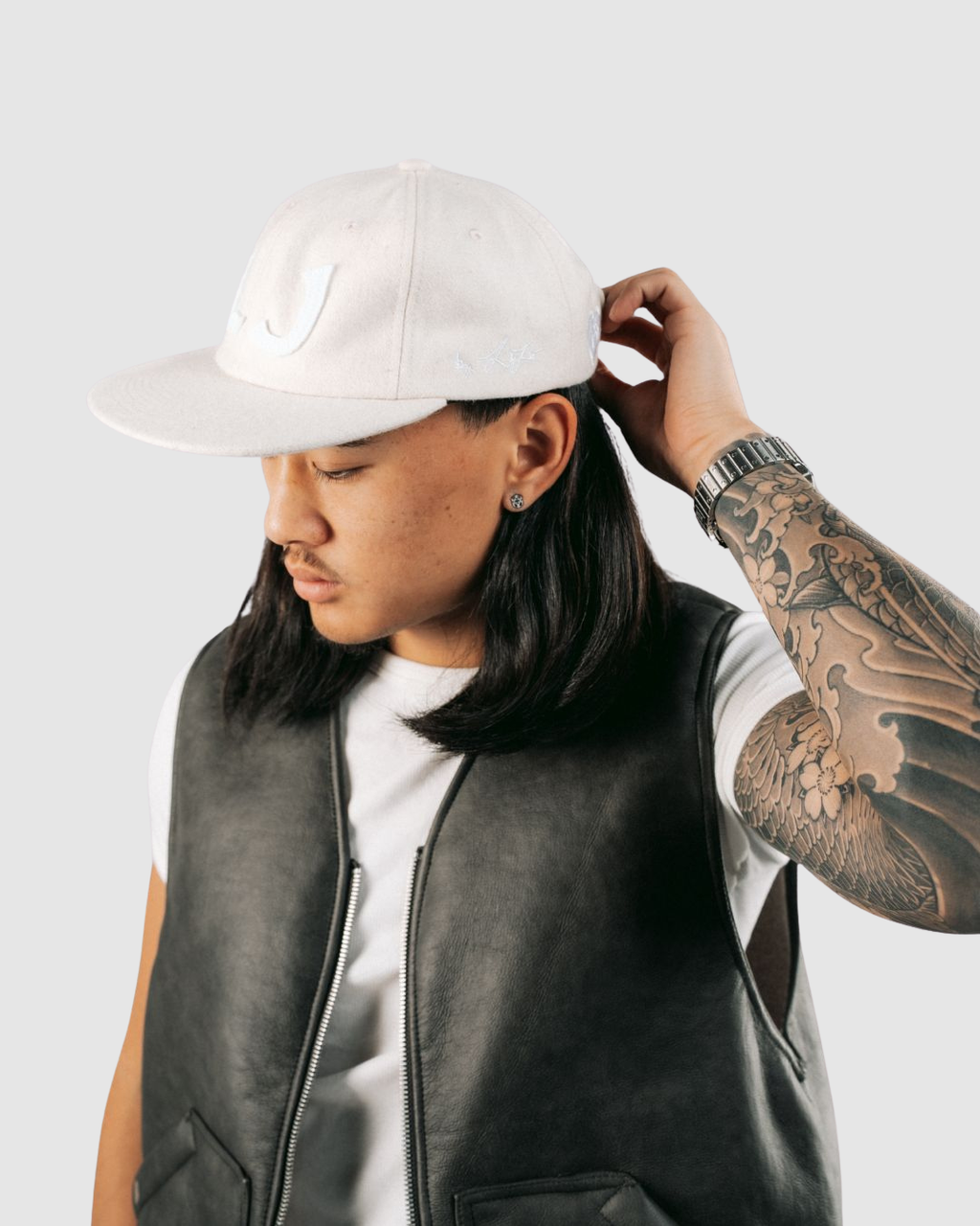BEIGE WOOL CAP