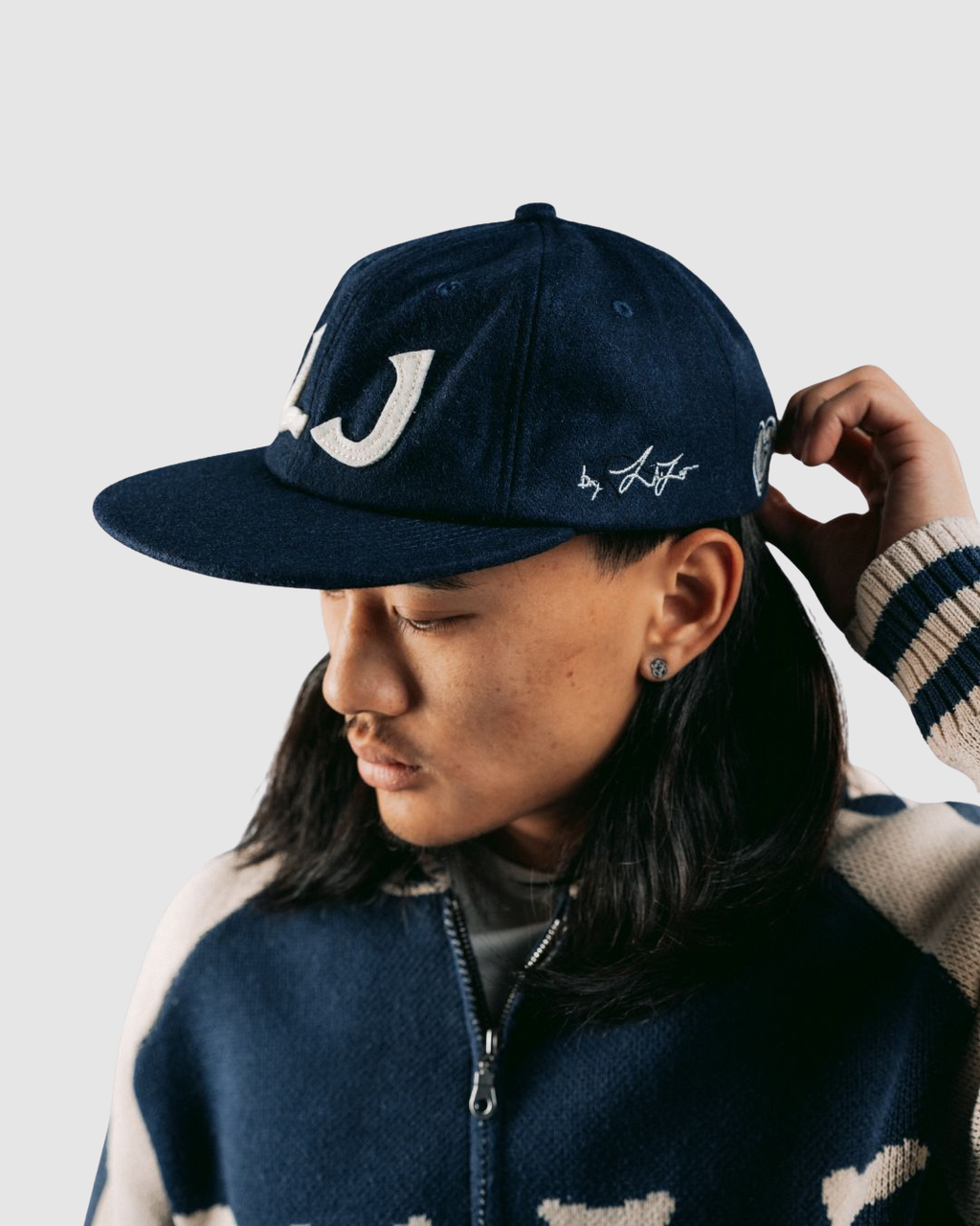 NAVY WOOL CAP